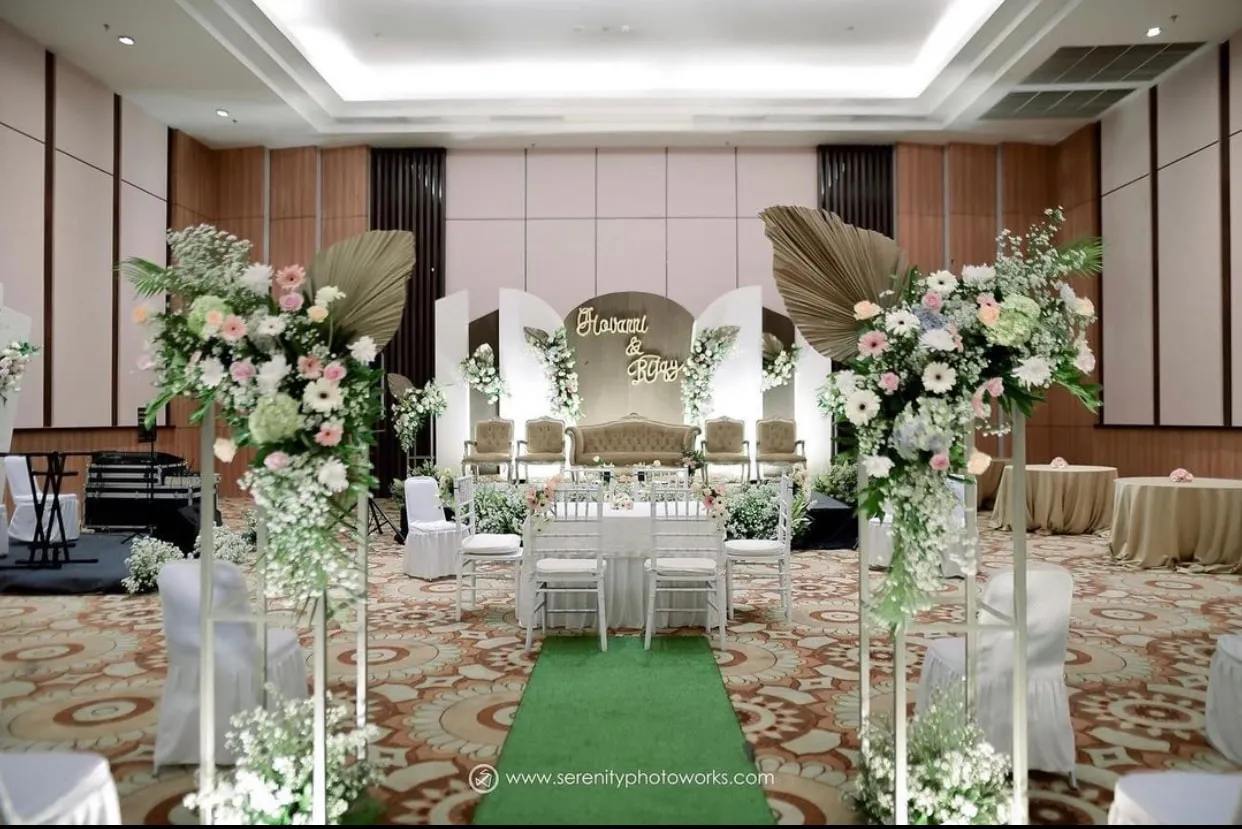 Dekorasi akad nikah dalam ruangan